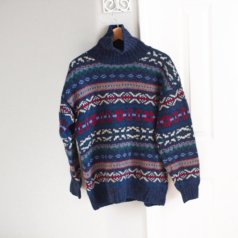 Festive Winter 100% Wool Turtleneck Sweater